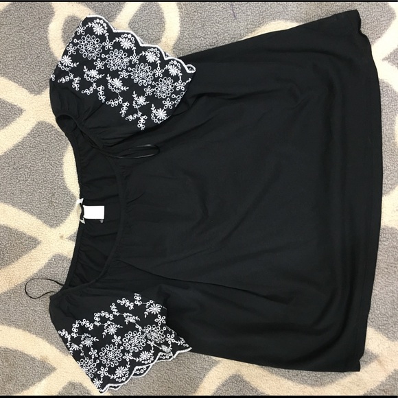 H&M top - Picture 1 of 4